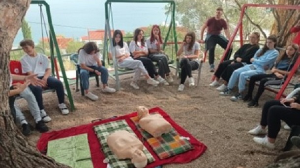 Kamp za učenike srednjih škola Splitsko-dalmatinske županije i Hrvatskog crvenog križa